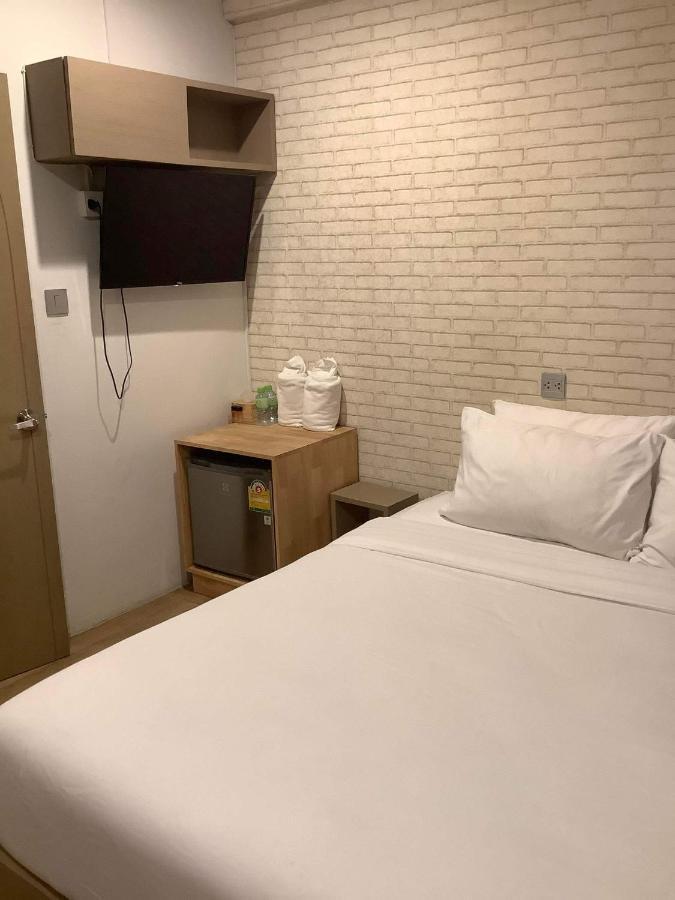Cr.Hotel Makkasan Exterior foto